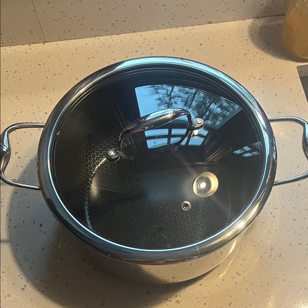 Heclad 8 quart stock pot with lid